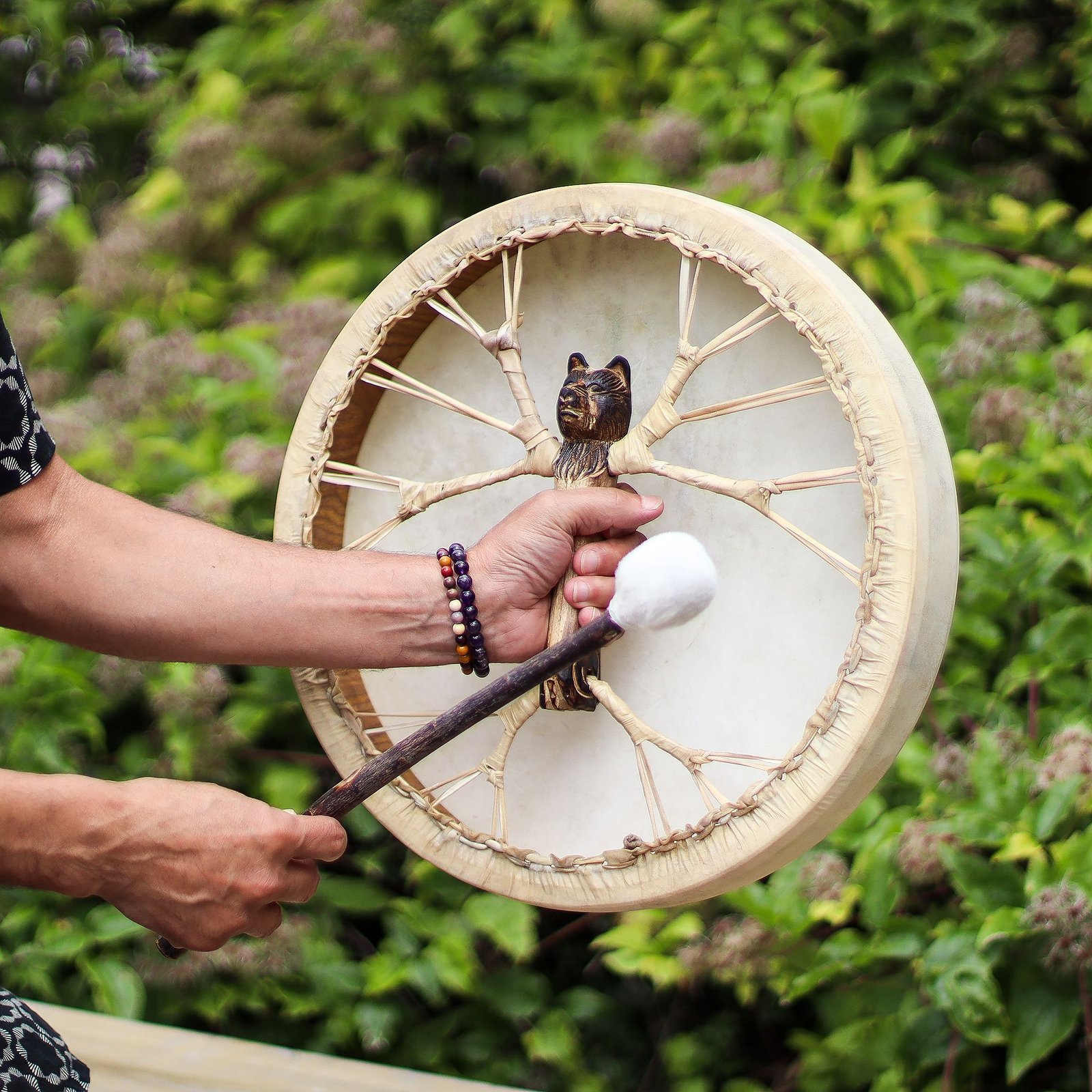 40cm Shamanic Tunable Drum - Spirit of the Bear - Image 5